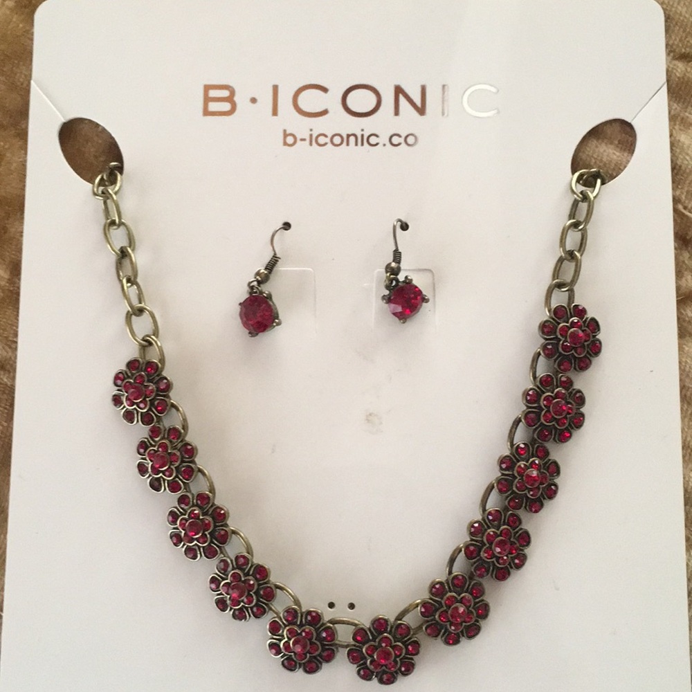 Red flower necklace & earring set